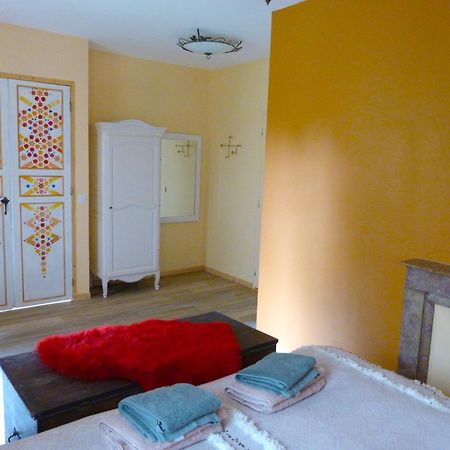 Chambres D'Hotes La Fougeraie Malvieres Ngoại thất bức ảnh