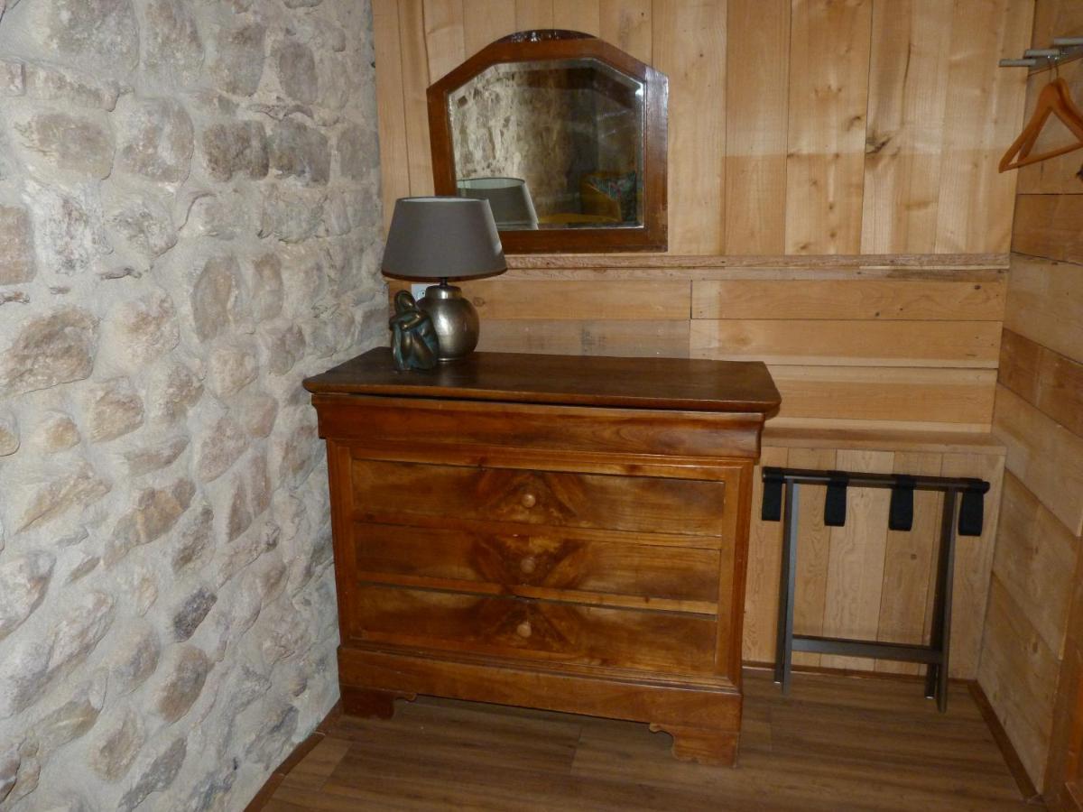 Chambres D'Hotes La Fougeraie Malvieres Ngoại thất bức ảnh